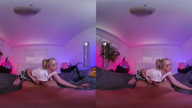 VR porno z młodą laską z dwoma kitkami na głowie